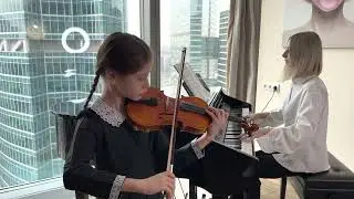 АДЕЛИЯ ЗАГРЕБИНА (2 класс ДШИ) Вивальди - Концерт Соль мажор 