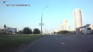 Пьяный ловит такси лежа на дороге Набережные Челны