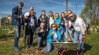 „Niebieskie granty” łączą pokolenia i zmieniają otoczenie