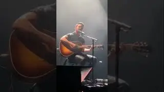 Algunas veces hay que decirlo a guitarra y voz…