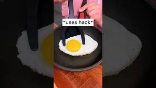 Who cooks and FLIPS the EGGS properly, mom or son?😎❤️🍳| CHEFKOUDY