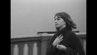 La fille au rasoir