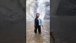 Reels beautiful girl in water viral videos.
