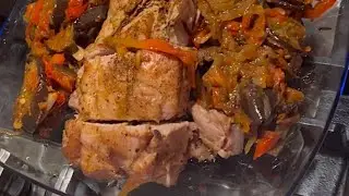 Свиная чёлка запечённая в духовке с гарниром