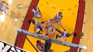 D Wade Dunks on Anderson Varejao [HD]