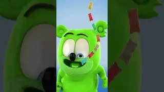 🍬 GUMMYBEAR EATING GUMMYBEARS ........... #shorts #gummybear #gummibär 🍬