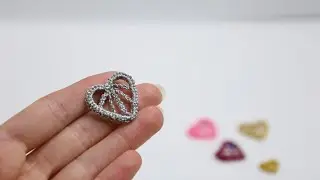 Shuttle tatting. Heart motif. St. Valentine's day ꕥ 