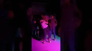 पलंग पर प्यार