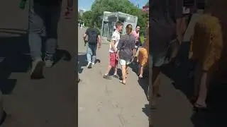 #стоит толпа за клубникой#завышеннаяцена