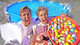 1000 Bath Bombs VS 1000lb of Dry Ice Experiment!