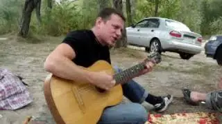 Я смотрю на них