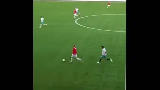 Volkan Demirel Eren Derdiyok'u kovalıyor