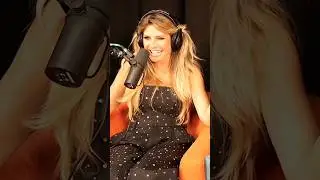 Sofia Vergara and Heidi Klum Try Complimenting Each Other | Howie Mandel Does Stuff