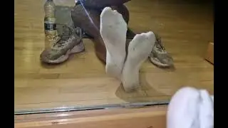 Smelly socks
