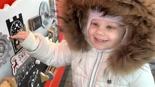 Какой игровой набор для детей подобрала Кристинка?