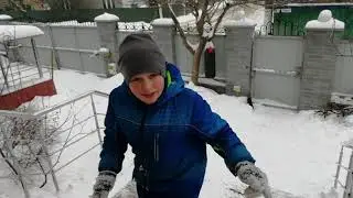 Сделали горку на лестнице! Очень круто получилось!