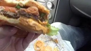 Testissä Jättipekoni #2 (Hesburger)