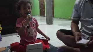 Unboxing Paket Mainan Karaoke Mini @KieryStory