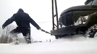 ЗИЛОК УВЯЗ В СУГРОБАХ