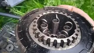 Repair and assembly of the clutch for Voskhod 3M-01, 3M, and other Voskhod models