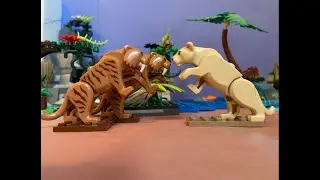 LEGO Saber-Toothed Tigers vs American Lion