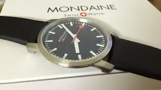 Unboxing Mondaine Simply Elegant Watch