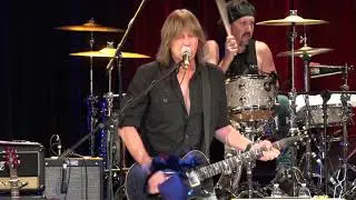 Pat Travers Band - Snortin Whiskey Drinkin Cocaine