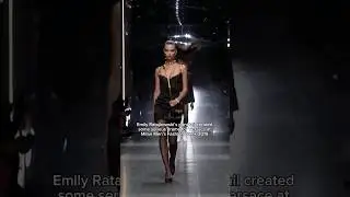 Emily Ratajkowski slick ponytail ✨ #emilyratajkowski #runway #supermodel 