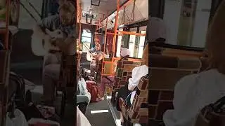 Песни в автобусе по дороге домой. Лагерь 