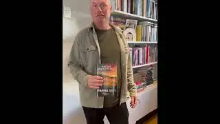 Mattias Edvardsson på besök på bokklubbskontoret