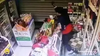 Waiting for thief 😂