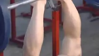 Жим штанги лежа узким хватом для трицепса