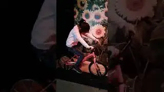 Я катаюсь на велосипеде на EXPO 2017 🌈🌈🌈🗼🗼🗼🚩