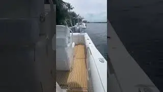 30’ Sea Hunt Gamefish 18 Tour