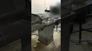 Торцовочный станок с пневмоприжимом TR-350 RM с двумя столами 
