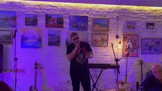 Выступление Петербургского поэта Роженко на поэтическом вечере – 