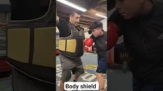 un pequeño consejo cuando trabajas el body shield o pechara #COACHRICARDO #boxing  #boxinglife #body
