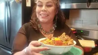 Saboreando  Este Mole deEspinazo  de Res y Nopales