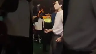 Танцы Тэхена, такой он здесь прям какой то домашний🥰🥰💜💜💜
