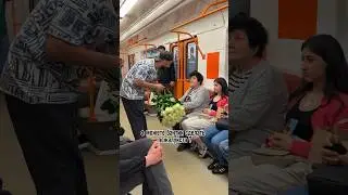 По-моему, в этом видео идеально всё! Очень много эмоций и улыбок, женщина прямо расцвела❤️
