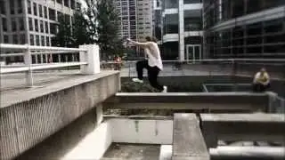 The Worlds Best Parkour and Freerunning 2012.flv
