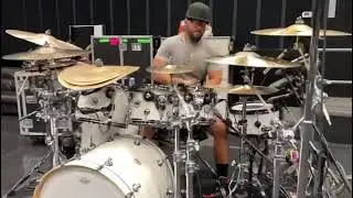 🔥 Tony Royster Jr back in the saddle. Sound check. Drum warm-up. #tonyroysterjr #drums #drumcover