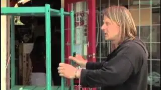 THE CREW - Set Decoration