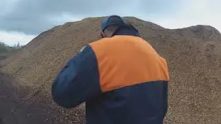 Толик еболик.