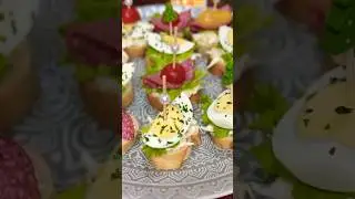 НЕ ДОРОГАЯ ЗАКУСКА! #новыйгод2024 #закуска #вкусно #яйца #шортс #елка #хлеб
