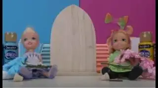 Elsa and Anna toddlers decorate their new door