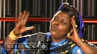 Maryam Mursal - Somali Udiida Ceb (Somalia, Don't Shame Yourself)