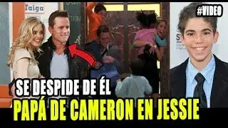 PAPÁ DE CAMERON BOYCE EN JESSIE SE DESPIDE Y REVELA SECRETO DE ÉL