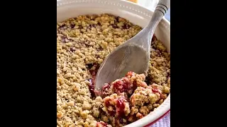 Cherry Crumble Pie