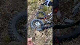 Попали в капкан у горах на вузькій стежці, три колеса зразу, Ендуро аптечка безцінна річ